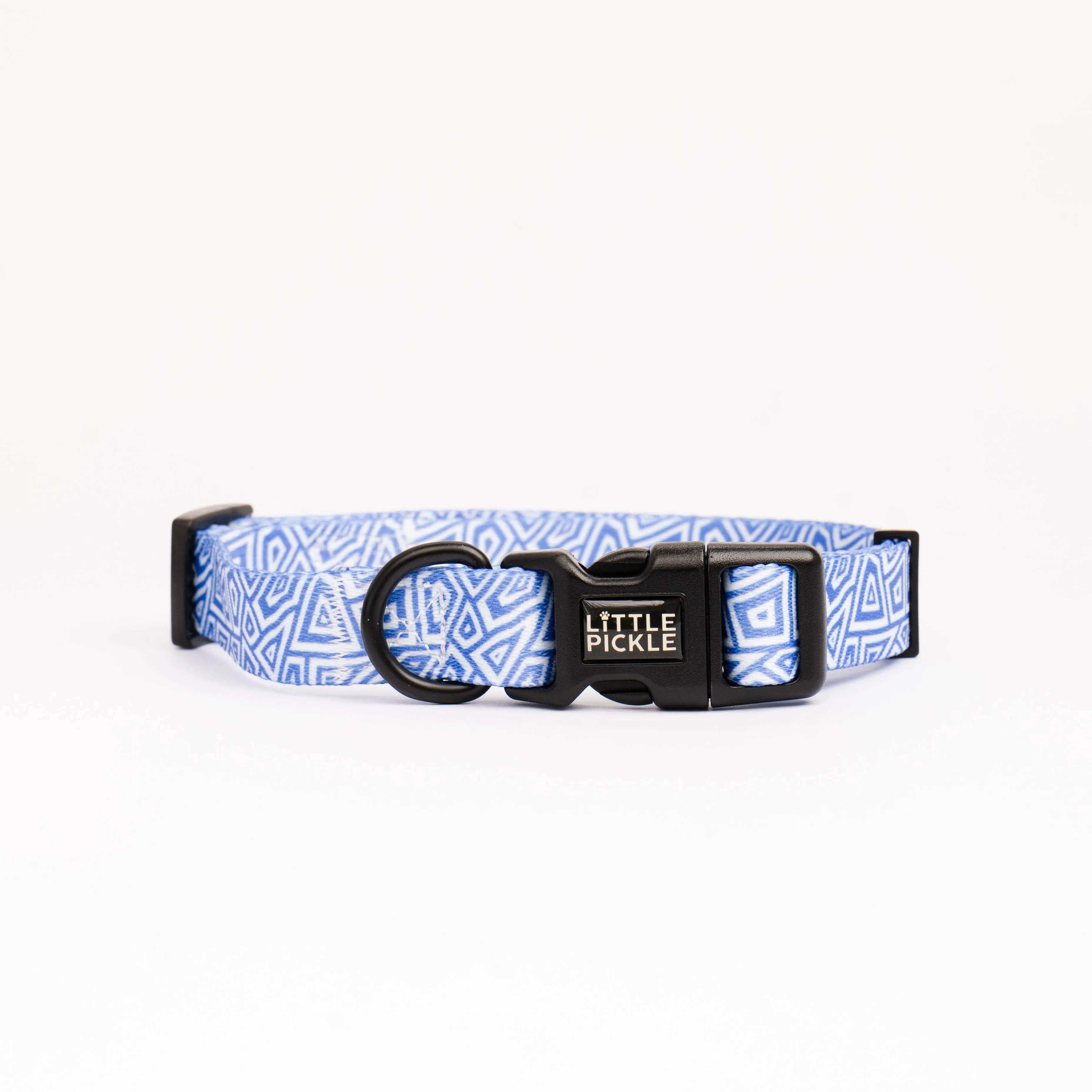 Soft Collar in Tropical Island Design